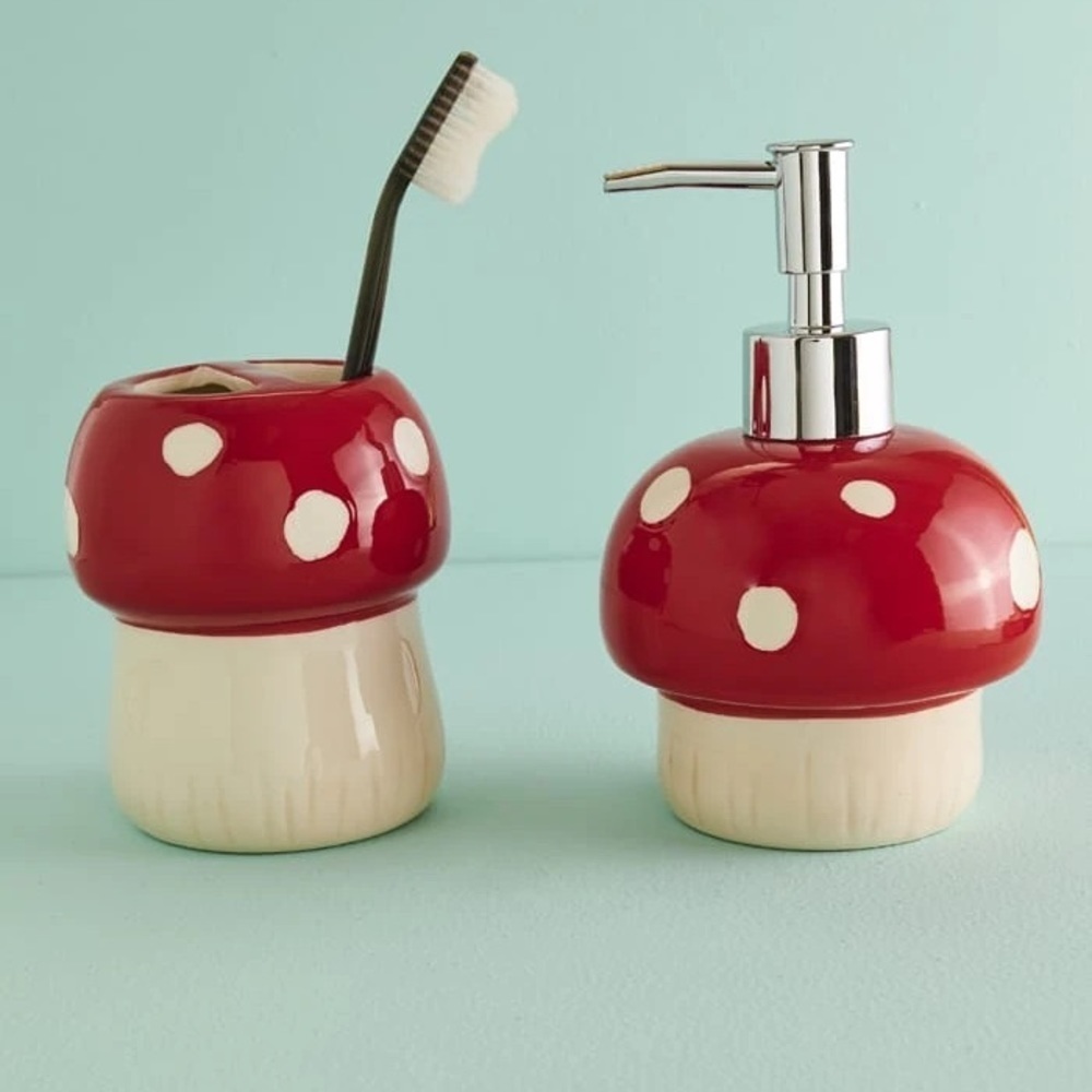 🎉HOST PICK🎉Mushroom Bathroom Gift Set, NIB 🍄🪥